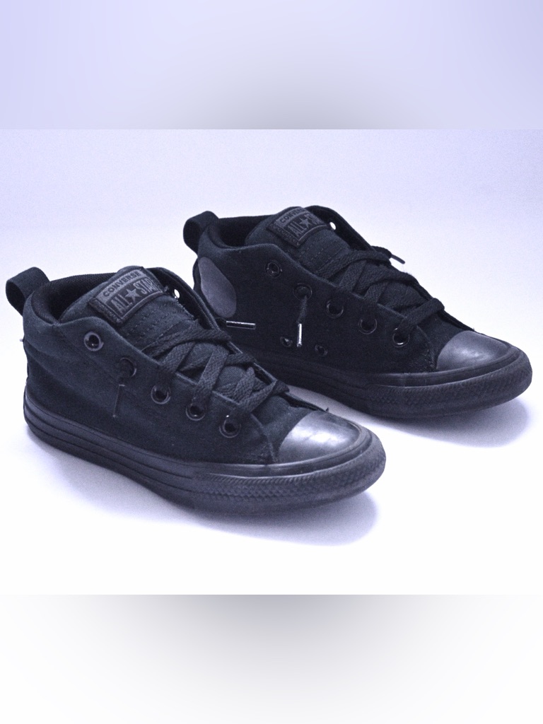 Converse Chuck Taylor All Star Street Mid Triple Black Youth 135